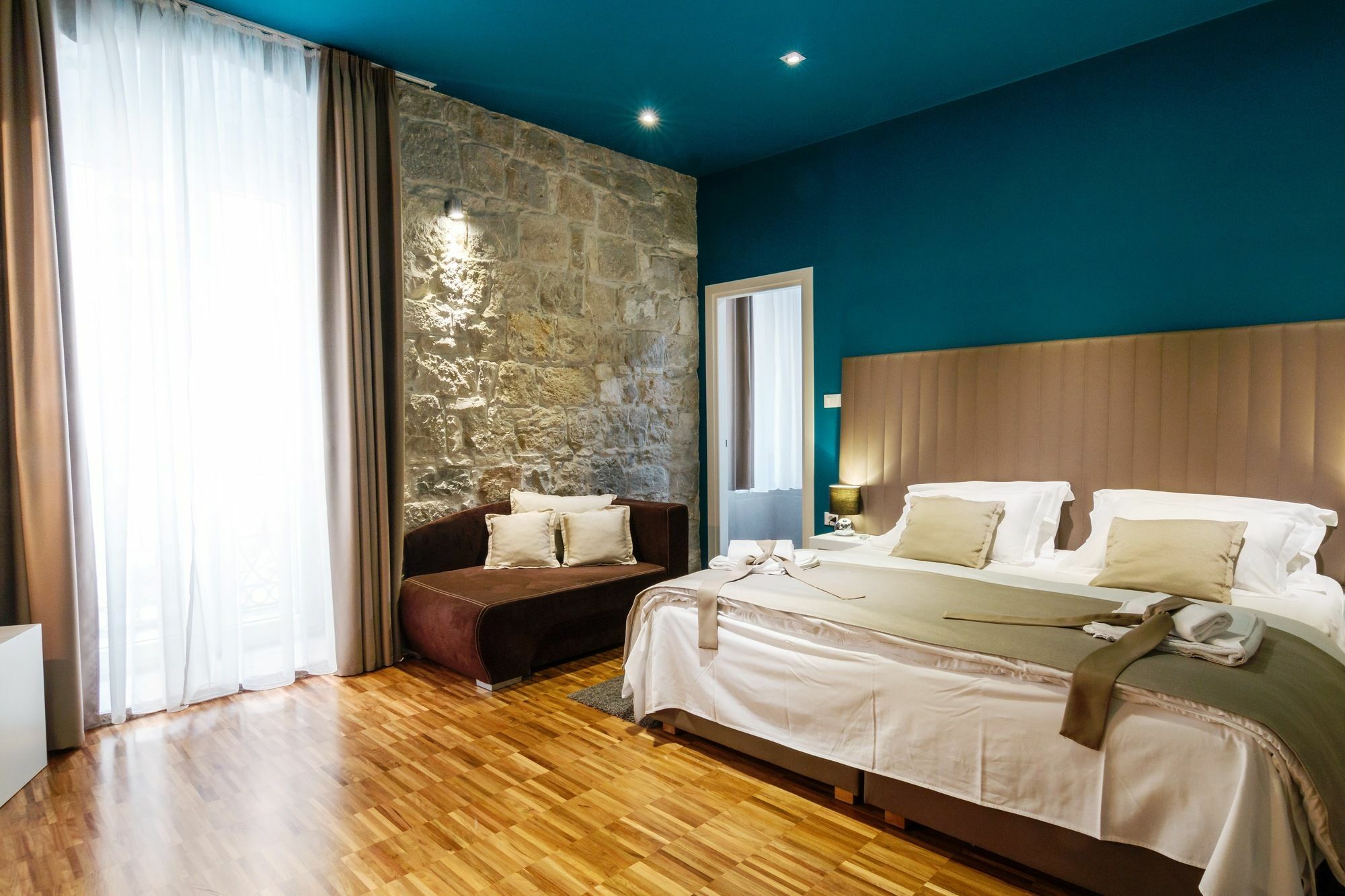 ספליט Riva Luxury Rooms מראה חיצוני תמונה